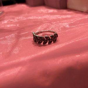 Marquesette ladies ring